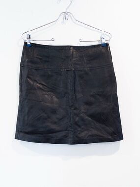 Caché Cache Black Leather A Line Mini Skirt Size 4 Small Lined